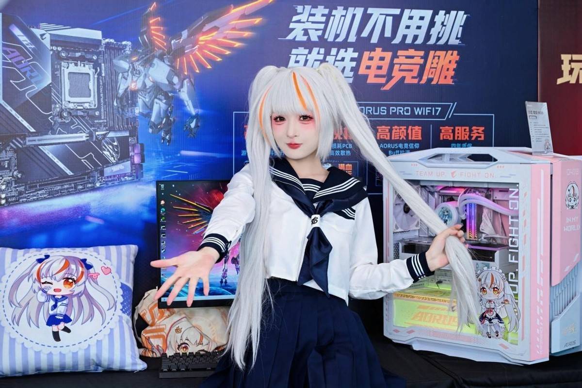场为选手们, 仿佛为玩家 场为选手们, 仿佛为玩家